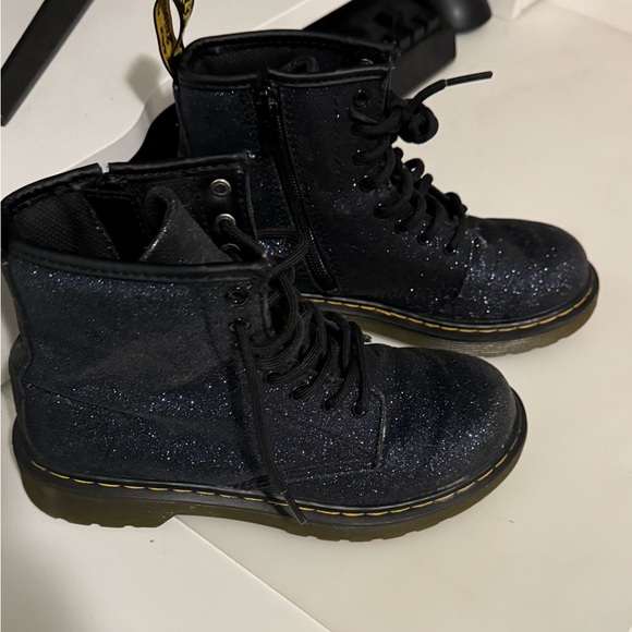 Dr. Marten glitter boots - Picture 2 of 5